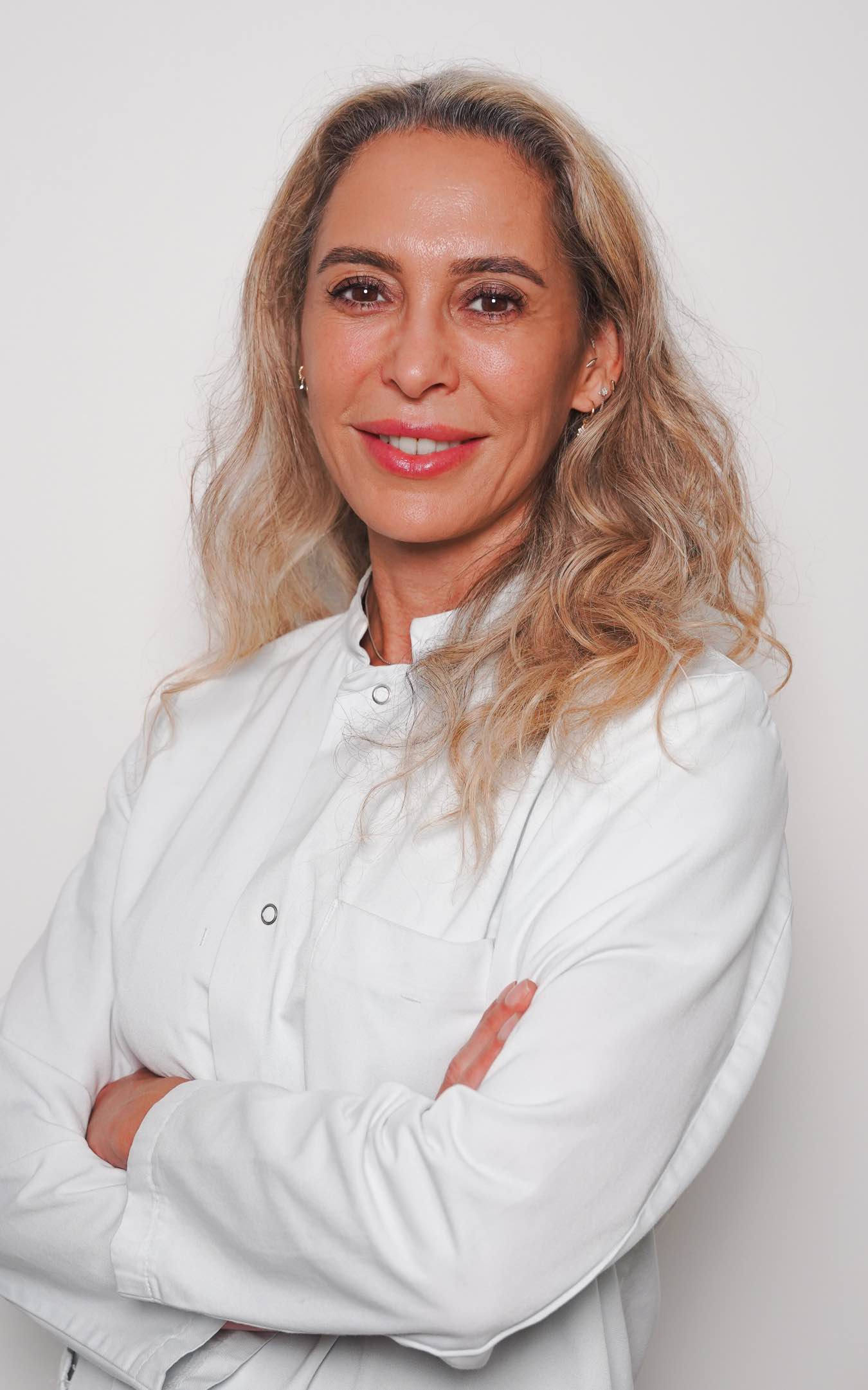 Dr. med. Yasemin Bay