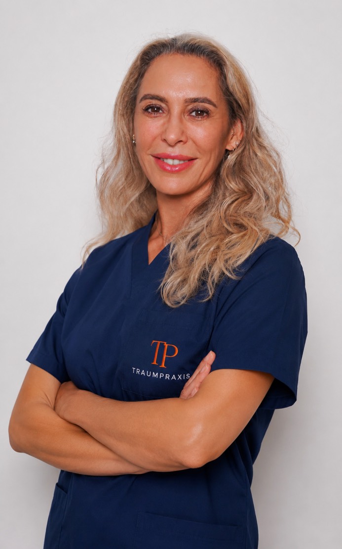 Dr. med. Yasemin Bay, Ärztin für Plastische und Ästhetische Chirurgie